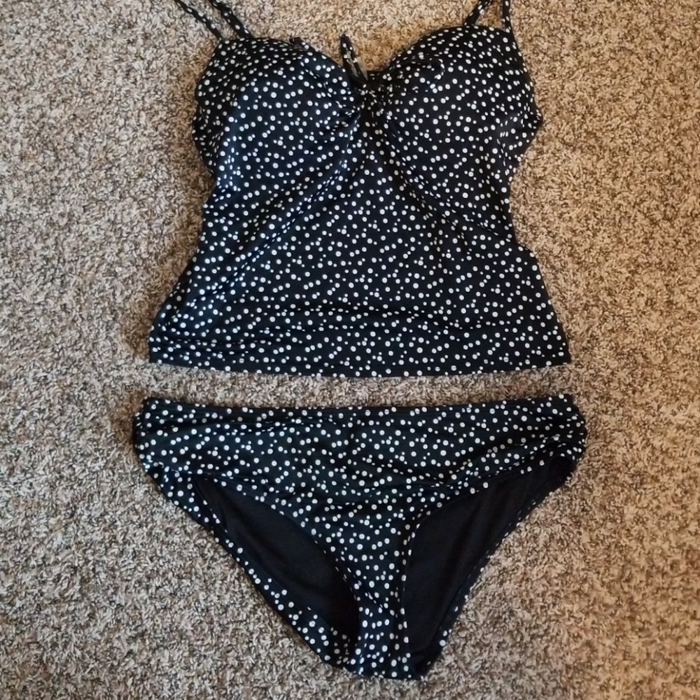 Tankini bathing suit with scoop bottoms